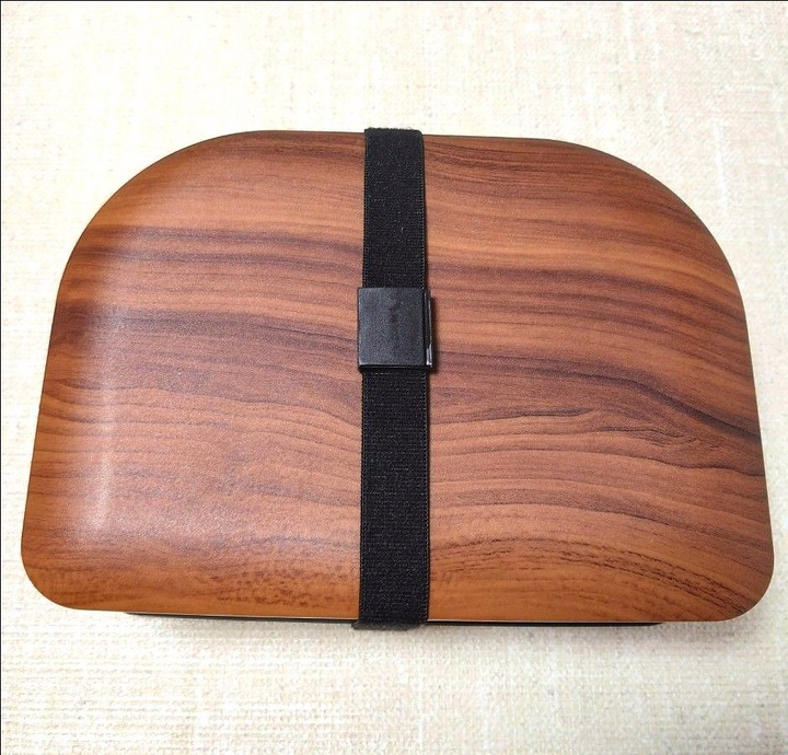 Wooden lunch box